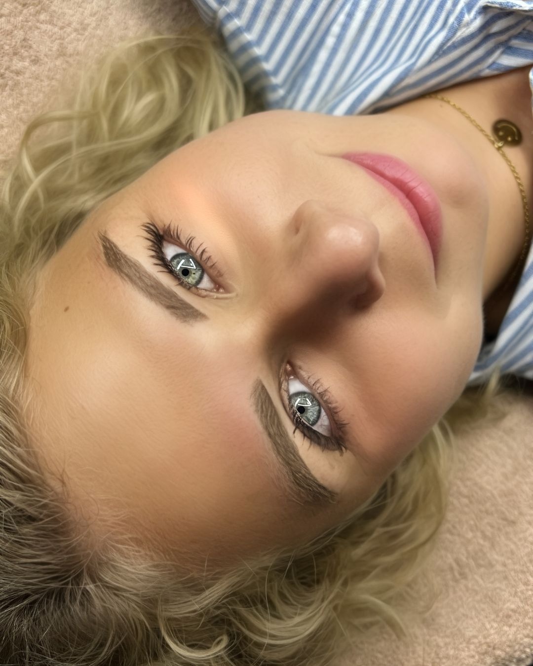 Ombre Brows Permanent Make-Up - Natürlicher Farbverlauf