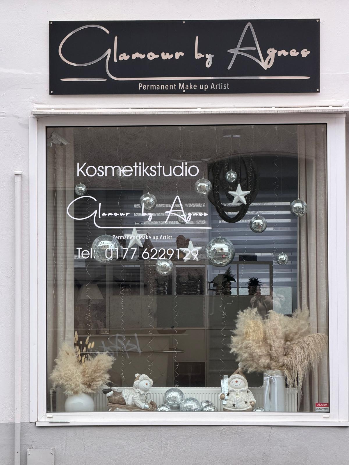 Glamour by Agnes Permanent Make-Up Studio Schaufenster Bochum Ümmingerstraße